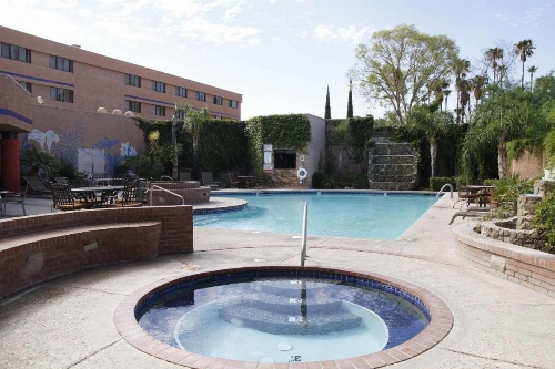 Ramada by Wyndham Viscount Suites Tucson East image 11