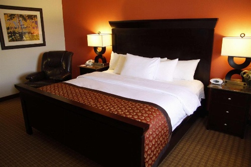 Ramada by Wyndham Viscount Suites Tucson East image 15