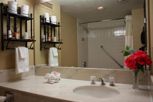 Ramada by Wyndham Viscount Suites Tucson East image 21