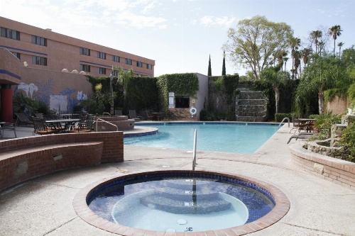 Ramada by Wyndham Viscount Suites Tucson East image 43